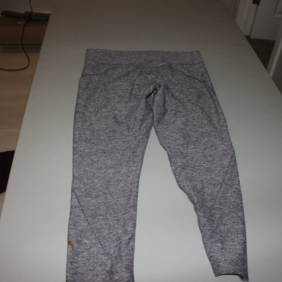 Grey Victoria Secret Capris Size Medium - Picture 4 of 5